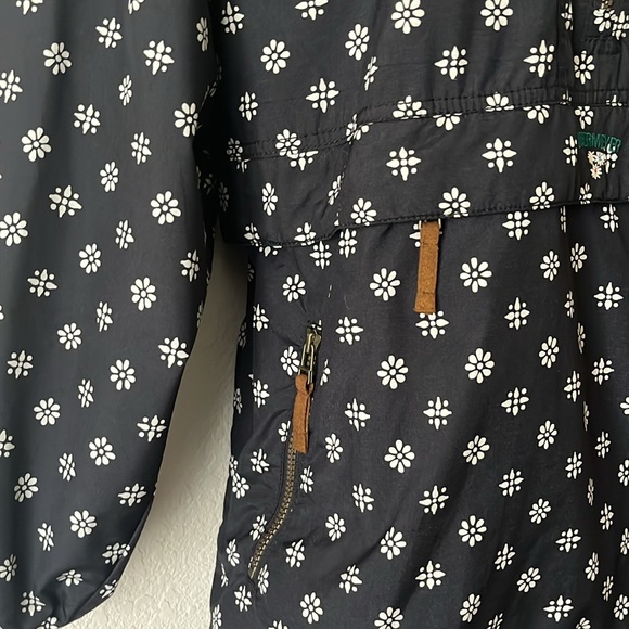 Obermeyer Ladies ski jacket - Picture 4 of 13